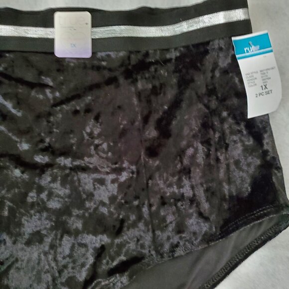 Panty & Bra Set 1X Black Velour Silver Trim Sexy rue21 - Picture 6 of 13